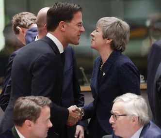 Brexit. Szef PE mówi o 18 kwietnia, inni liderzy ostrzegają przed "no deal"