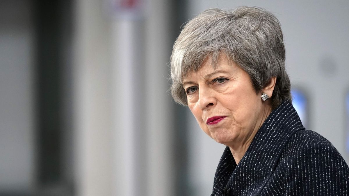 Theresa May jedzie właśnie na spotkanie z Jean-Claudem Junckerem