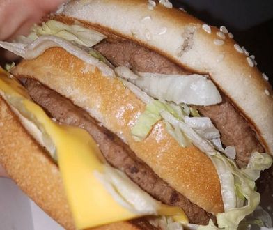 Przepis na domowego Big Maca. Smakuje identycznie jak oryginał