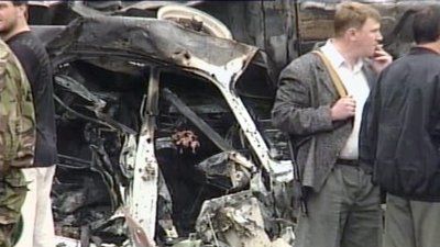 Jeden ze zniszczonych samochodów