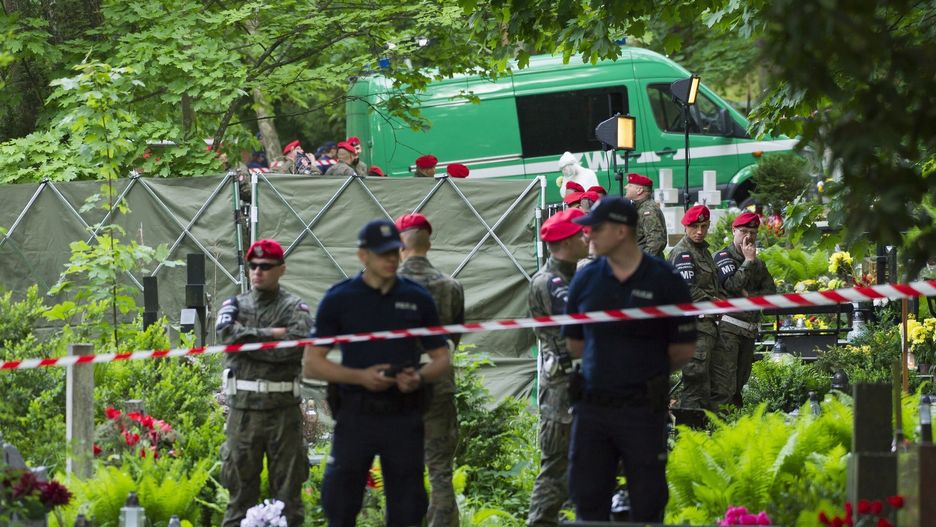 Rodziny ofiar katastrofy smoleńskiej sprzeciwiały się ekshumacjom