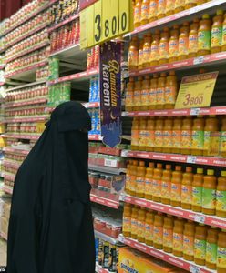 Carrefour w Dubaju obniża ceny o 77 proc. Przez ramadan