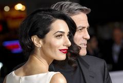 Amal Clooney w romantycznej sukience Giambattista Valli