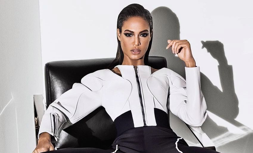 Joan Smalls na okładce styczniowego „Vogue Mexico”