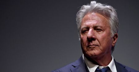 Dustin Hoffman ponownie oskarżony o molestowanie seksualne. "Nie potrafił trzymać rąk przy sobie!"