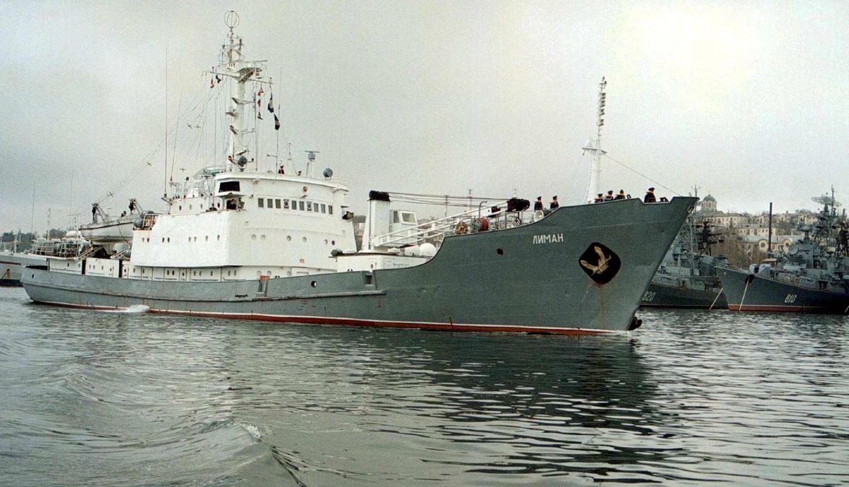 Rosyjski okręt zatonął po zderzeniu ze statkiem handlowym na Morzu Czarnym
