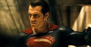 „Muszę być większy”. Henry Cavill pakuje na siłowni i drażni się z fanami [FOTO]