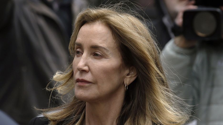 Felicity Huffman spędzi w więzieniu 14 dni. To wielka nauczka.