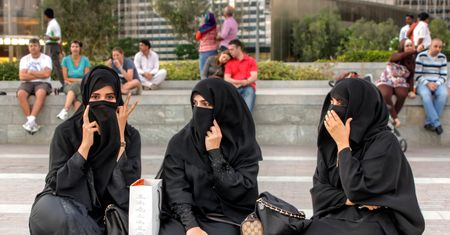 Zaproponowali Polakom muzułmanów za sąsiadów. Reakcja? „Zły islamista”