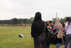 Opluł muzułmankę, usłyszał wyrok. Kara za nienawiść rasową