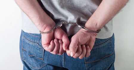 Więził i gwałcił swoją rodzinę przez 2 lata. Sąd nie ma wątpliwości