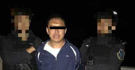Wjechał w tłum przechodniów w Chinach. Wcześniej atakował ich nożem