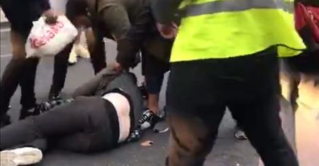 Londyn. Złodzieja złapali przechodnie. Gorzko pożałował