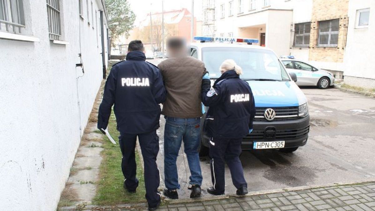 33-latek z Malborka dźgnął partnerkę w brzuch oraz klatkę piersiową w czasie kłótni.