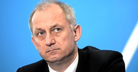 Sławomir Neumann pozwie CBA. "Chcą mnie oczernić"