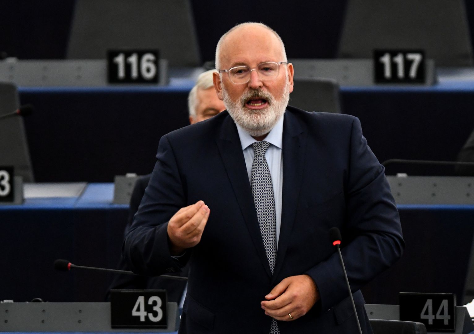 Timmermans: jeśli nie znajdziemy z Polską właściwego rozwiązania, to KE będzie musiała egzekwować panujące w UE zasady