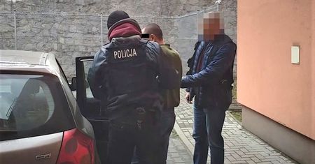 Makabryczne odkrycie w Dobrosławowie. 2 mężczyzn zadźganych nożem. Najnowsze ustalenia