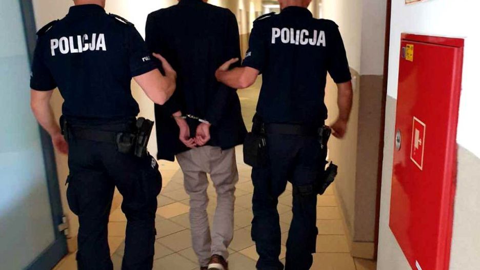 Tychy. Próbował uprowadzić 13-latkę. Sam zgłosił się na policję