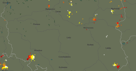 Gwałtowne burze nad Polską. Śledź ich kierunek