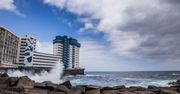 Turyści nagrali moment, gdy fale sięgnęły trzeciego piętra hotelu. Żywioł zmiótł balkony