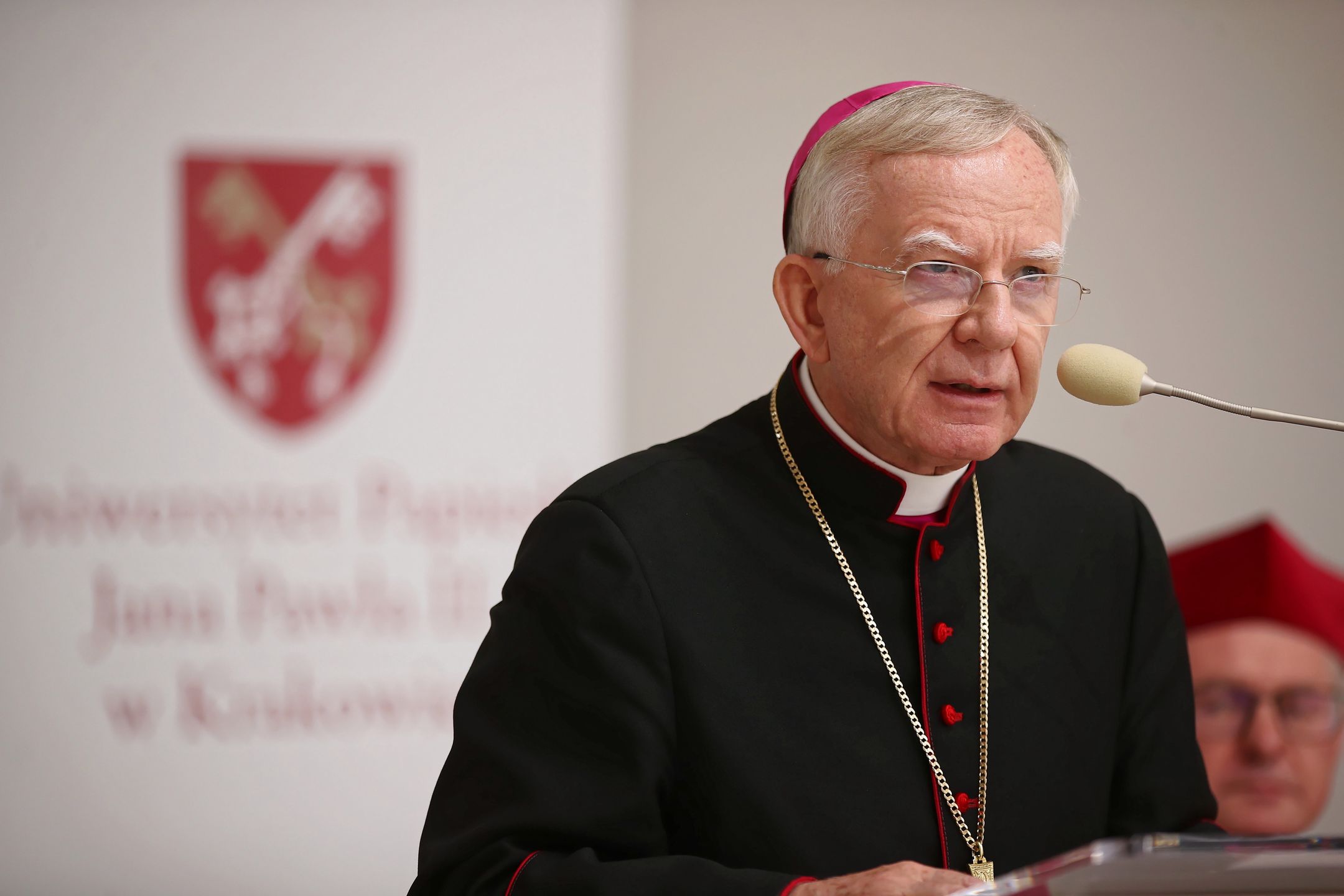 Kraków. Arcybiskup Marek Jędraszewski pozostanie w kapitule nagrody Cracoviae Merenti