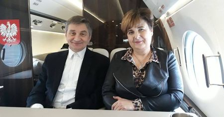 High life. Podniebna podróż posłanki z Rzeszowa
