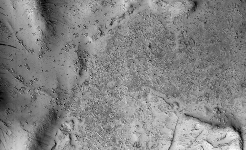 Nowe odkrycie na Marsie. Tajemnicze ślady kur