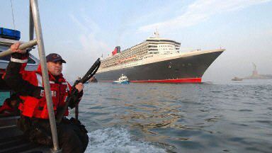 "Queen Mary 2"