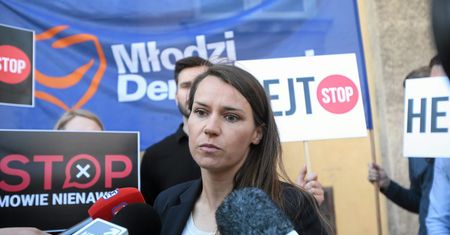 "Ogolić to coś na łyso". Sprawa wpisu radnej z Gdańska wraca do prokuratury