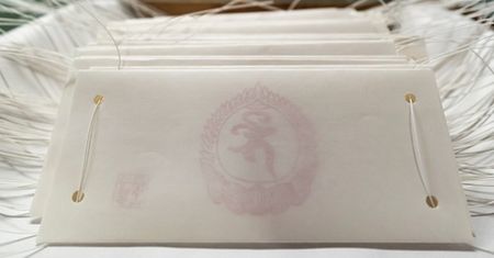 Koronawirus. Firma produkująca bieliznę walczy z niedoborem masek