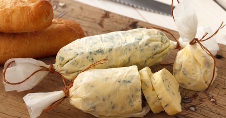 Dla smaku i zdrowia. Aromatyczne masło krok po kroku