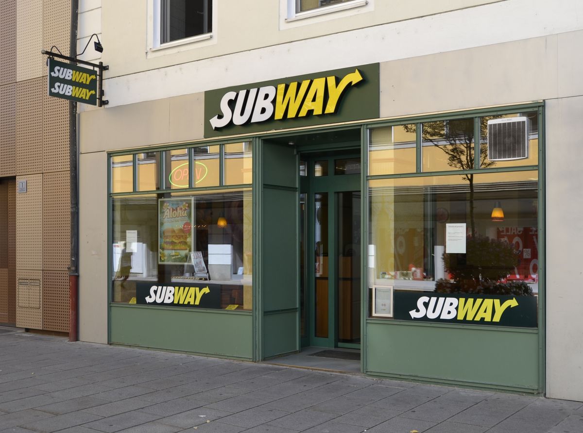 Kampania przeciwko sieci Subway. Drób hodowany w fatalnych warunkach