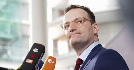 Koronawirus z Chin. Niemiecki minister zdrowia ostrzega: "Może brakować leków“