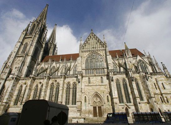 Skandal pedofilski w kościelnym chórze w Ratyzbonie