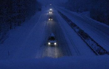 Po opadach śniegu chaos na europejskich drogach