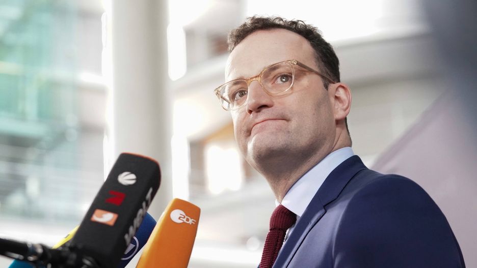 Niemcy. Minister zdrowia Jens Spahn mówił o problemach związanych z epidemią koronawirusa
