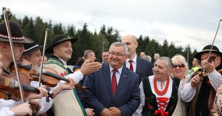 Zakopianka już stoi. Wczoraj minister ją otwierał
