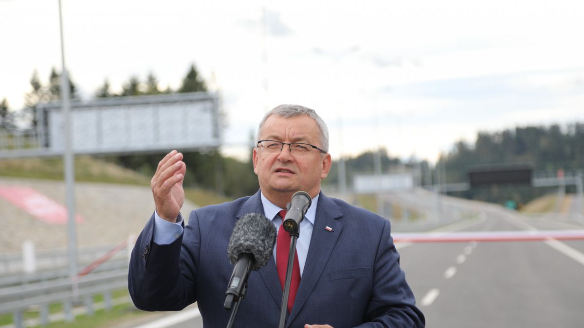 Andrzej Adamczyk mówi o datach i kilometrach