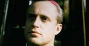 Piotr Adamczyk znów zagra Karola Wojtyłę. Aktor zaangażował się w nietypowy projekt
