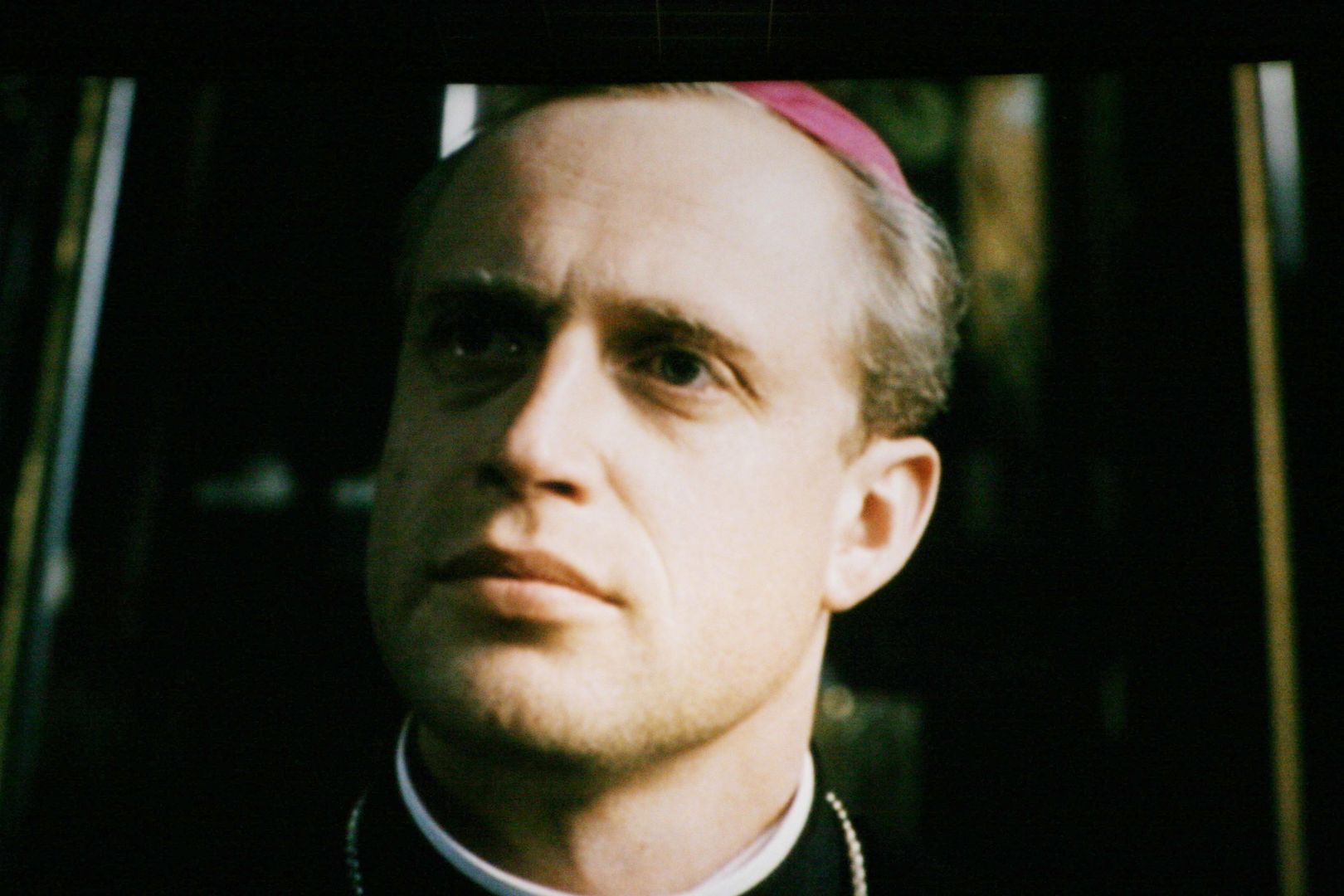 Piotr Adamczyk znów zagra Karola Wojtyłę. Aktor zaangażował się w nietypowy projekt 