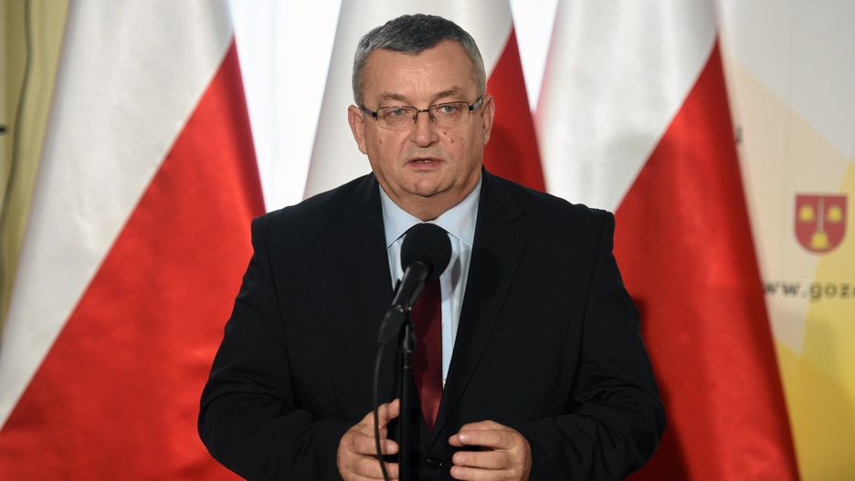 Podwładny Andrzeja Adamczyka skierował do urzędów nietypowy mail
