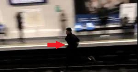 Metro zatrzymane. Pasażer na gapę ryzykował życie