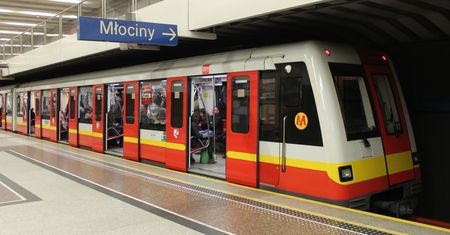 Tragedia w warszawskim metrze. Zginął mężczyzna