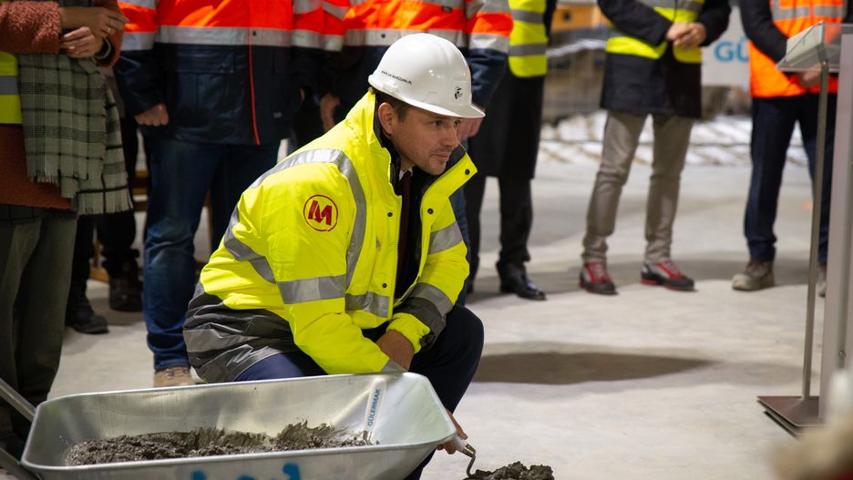 Warszawa. Rafał Trzaskowski wmurował kamień węgielny pod budowę nowych stacji II linii metra na Bródno