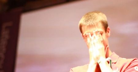 Nadal smutni po klęsce polskiej reprezentacji? Obejrzyjcie, jak Polak wygrywa jeden z najważniejszych europejskich turniejów StarCrafta