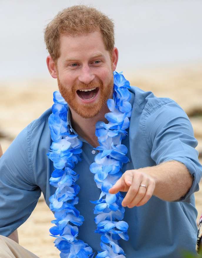 Meghan Markle w ciąży i książę Harry na plaży Bondi w Sydney
