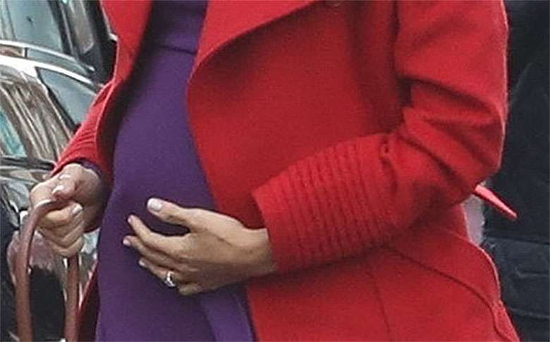Ciążowy brzuszek Meghan Markle
