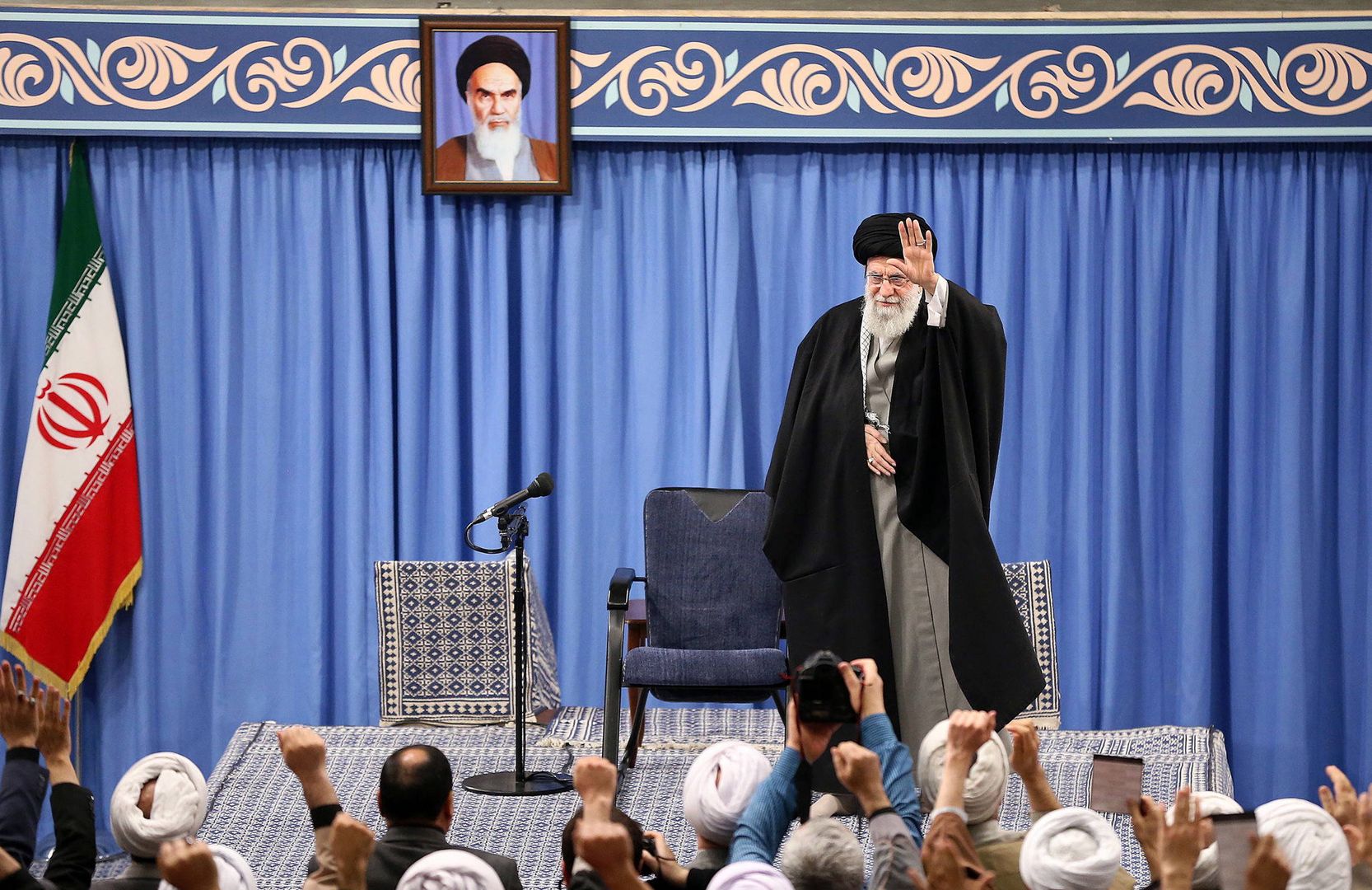 Konflikt USA-Iran. Ajatollah Ali Chamenei