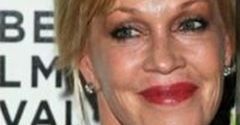 Co się dzieje z twarzą Melanie Griffith?