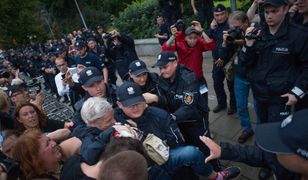 Protesty przed Sejmem. Są zarzuty